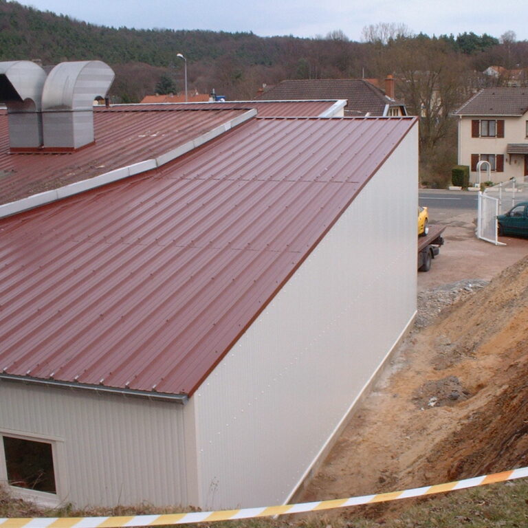 TOITURE EN PANNEAUX SANDWICHES TOITURE EN PANNEAUX SANDWICHES
