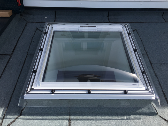 Fenêtre de toit plat