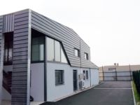 Bardage nervuré métallique