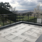 terrasse dalle céramique et garde corps